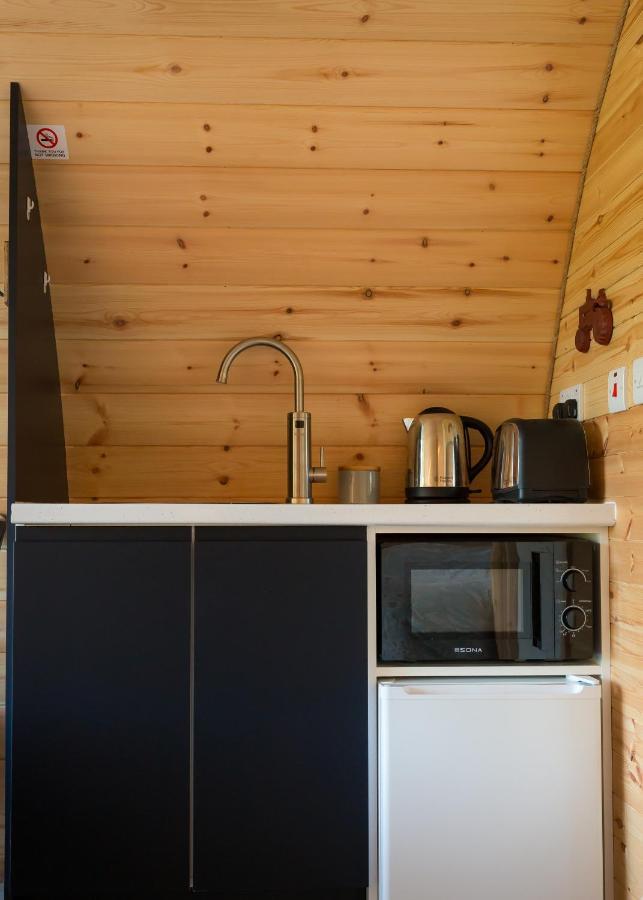 Luxury Two-Bed Glamping Pod In County Clare 2 Villa Kilbane Dış mekan fotoğraf