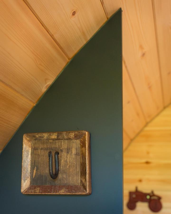 Luxury Two-Bed Glamping Pod In County Clare 2 Villa Kilbane Dış mekan fotoğraf